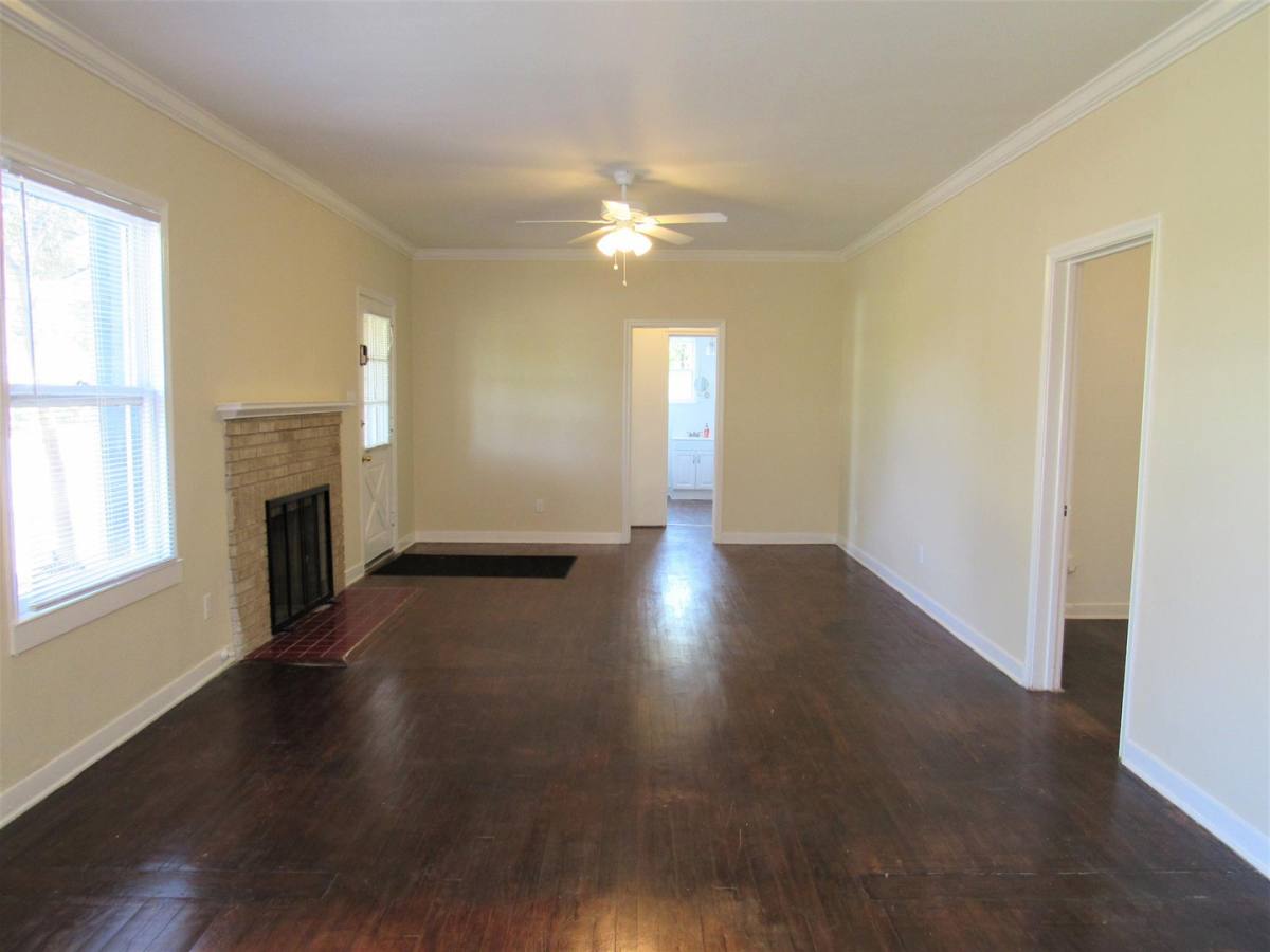 House for rent at 454 Bailey Ave, San Antonio, TX 78210
