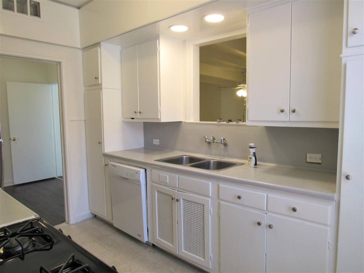 House for rent at 454 Bailey Ave, San Antonio, TX 78210