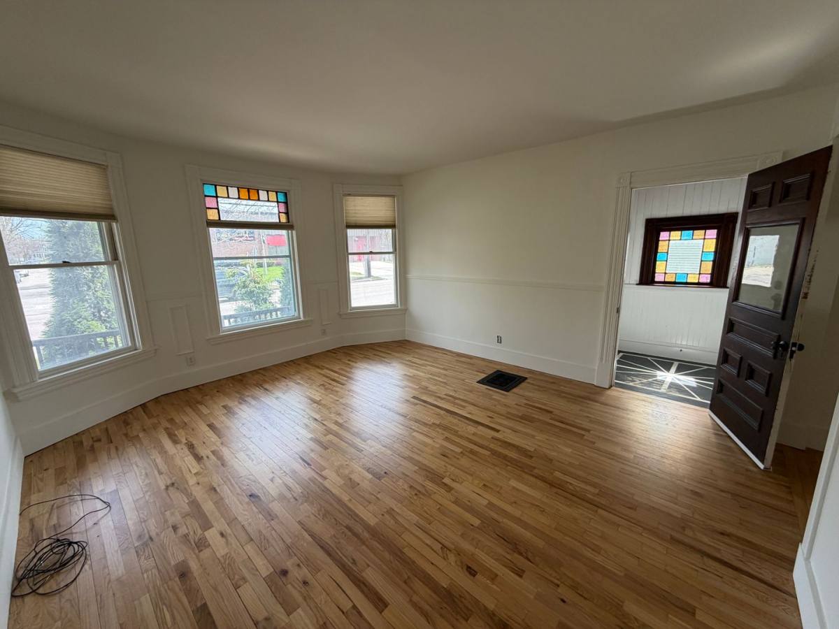 Apartment for rent at 135-137 N Ave, Burlington, VT 05401