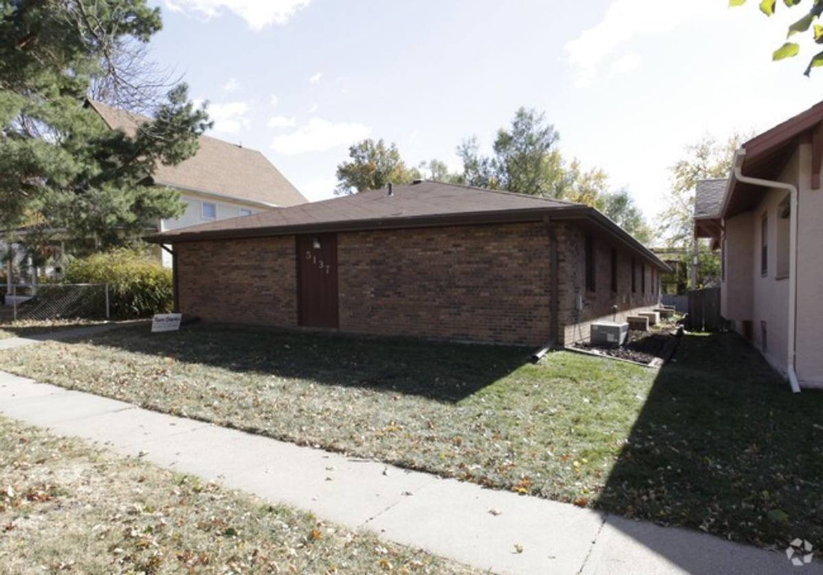 Apartment for rent at 5137 Walker Ave, Lincoln, NE 68504