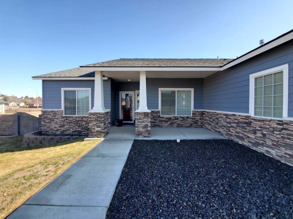 House for rent at 3511 Hovley Lane, Pasco, WA 99301