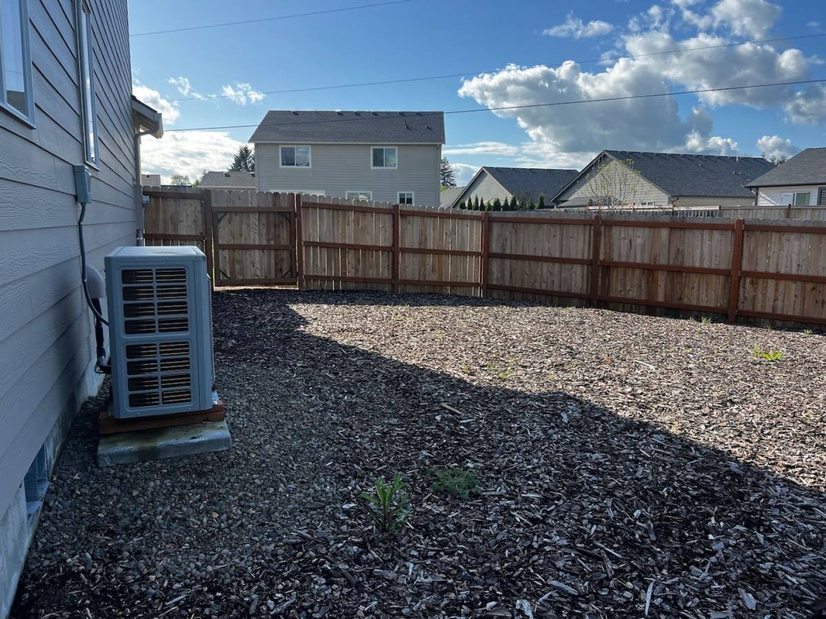 Townhouse for rent at 2441 & 2443 Roll Tide Court, Lebanon, OR 97355