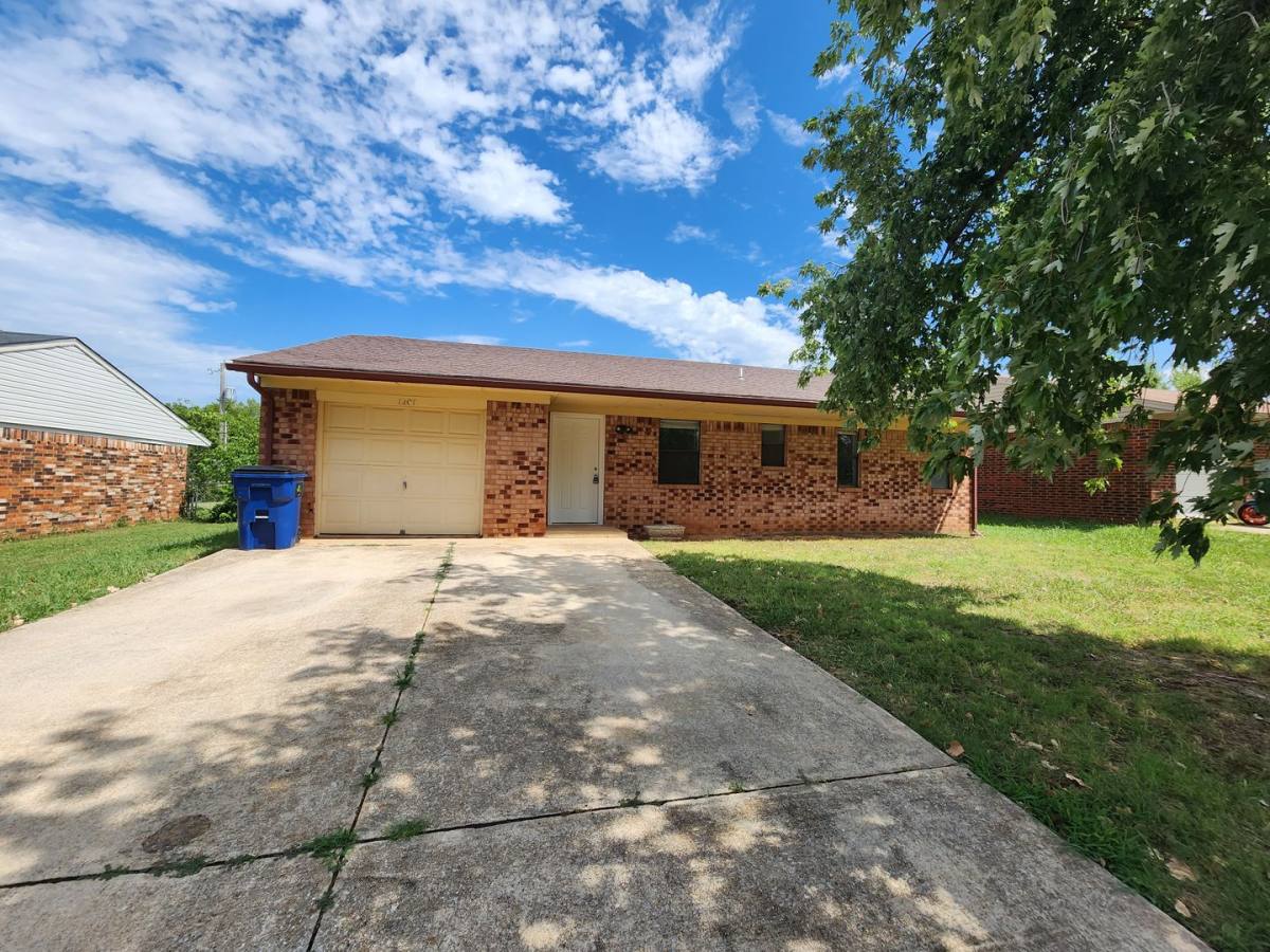 House for rent at 1207 Whispering Glenn St, Tecumseh, OK 74873