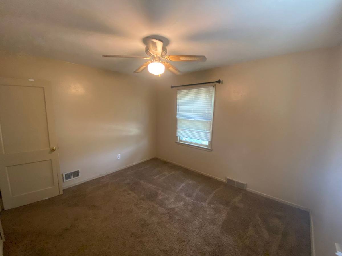 House for rent at 916 12th Ave N, Fargo, ND 58102