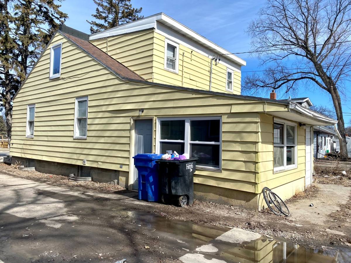 House for rent at 916 12th Ave N, Fargo, ND 58102