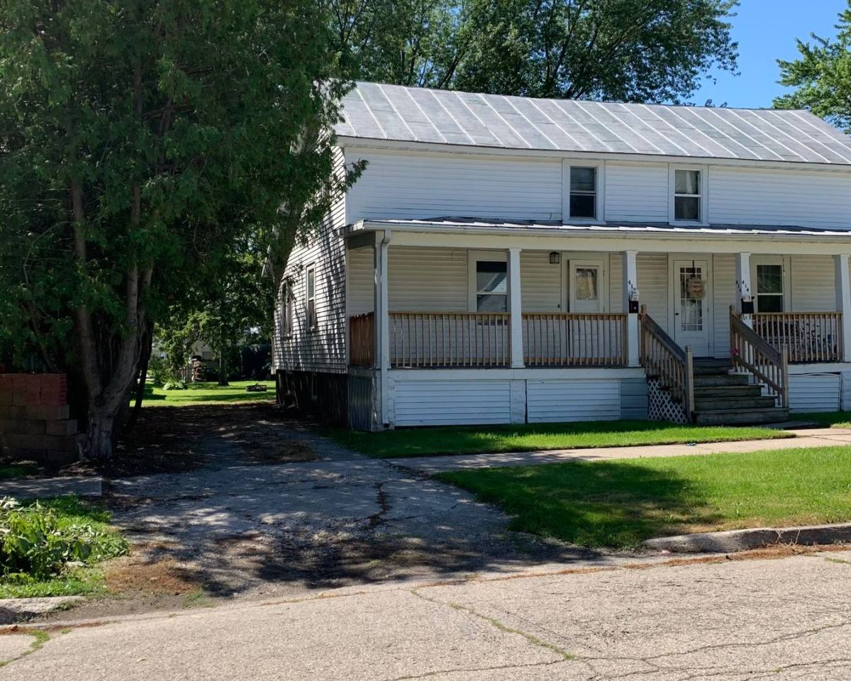 Apartment for rent at 416 Congress St, Oconto, WI 54153