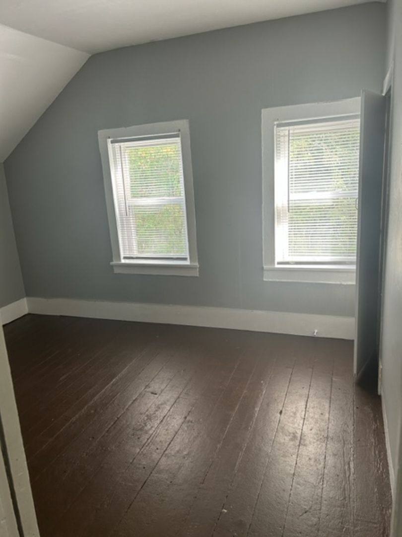 Apartment for rent at 416 Congress St, Oconto, WI 54153