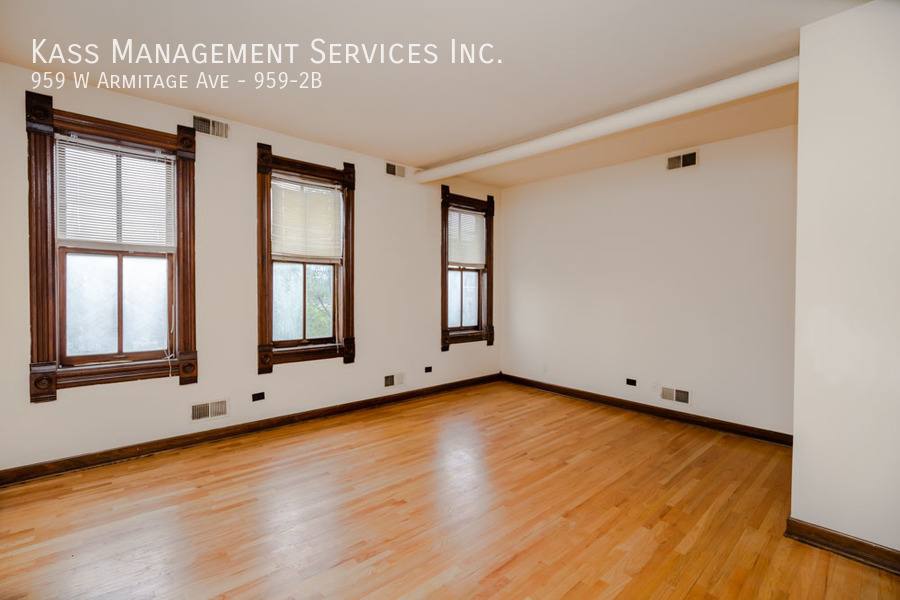 Apartment for rent at 959 W Armitage Ave #2B, Chicago, IL 60614