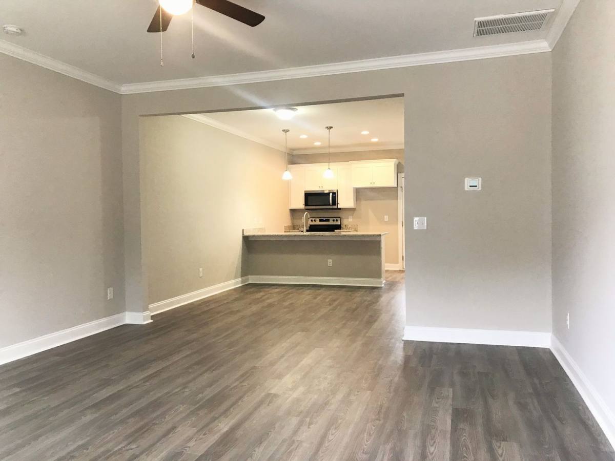 Townhouse for rent at 3939 Newhall Drive, NW, Hickory, NC 28601