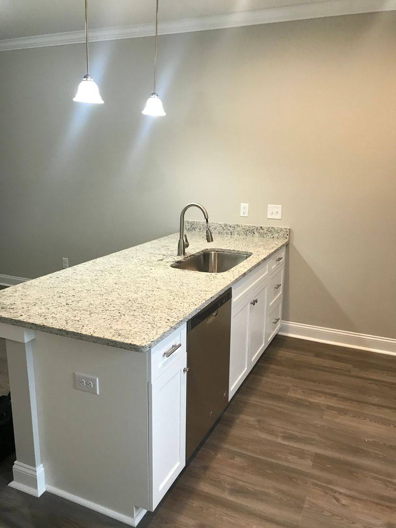 Townhouse for rent at 3939 Newhall Drive, NW, Hickory, NC 28601