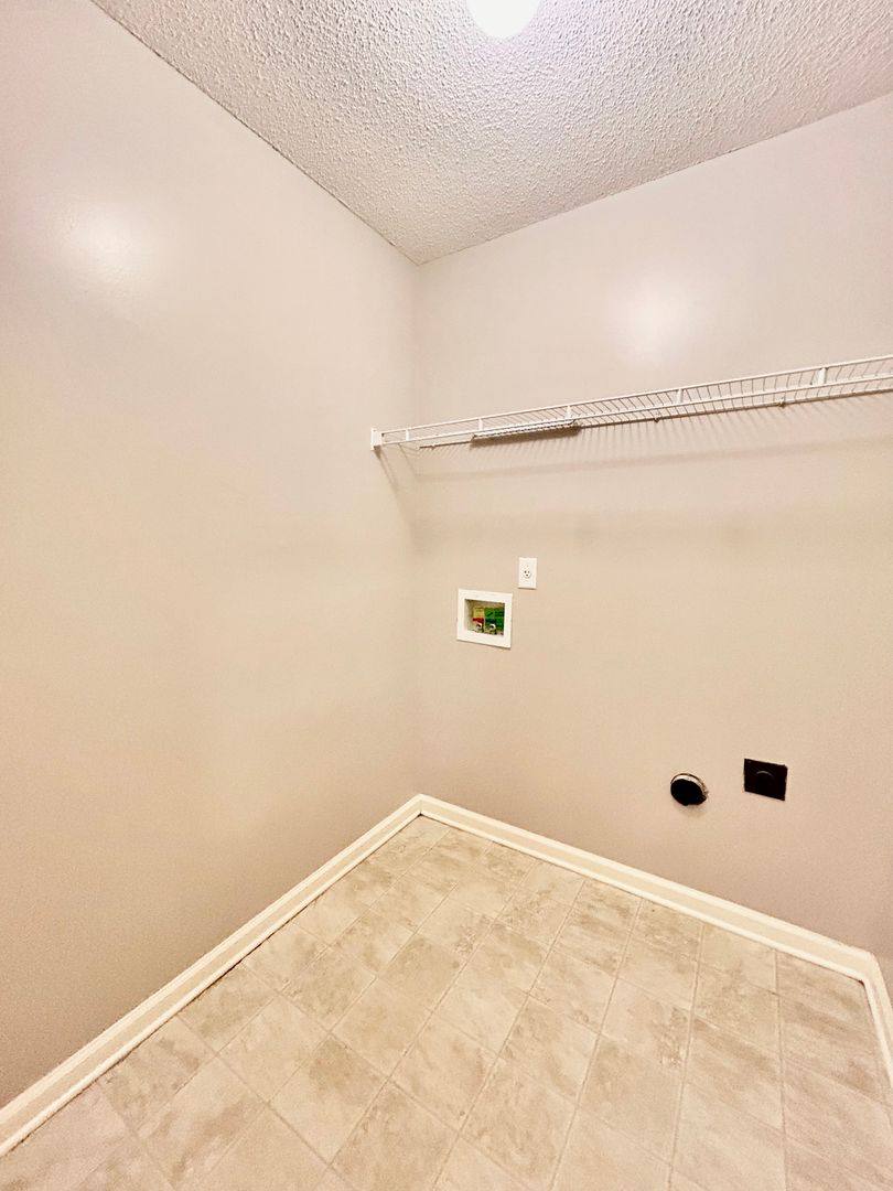 House for rent at 10188 Evening Hill Dr, Cordova, TN 38016