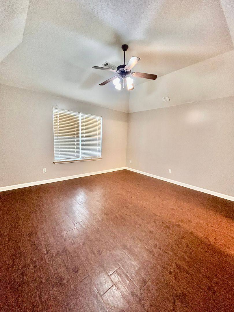 House for rent at 10188 Evening Hill Dr, Cordova, TN 38016