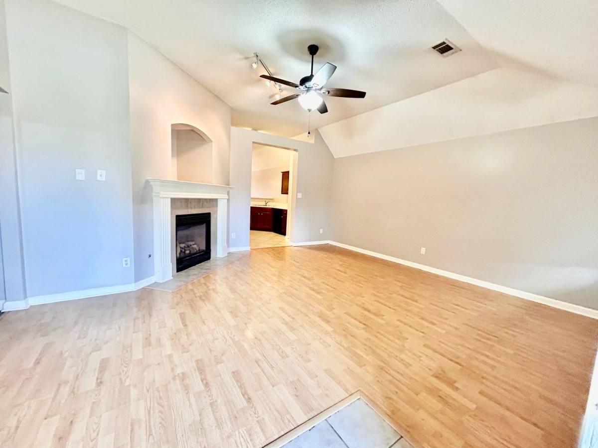 House for rent at 10188 Evening Hill Dr, Cordova, TN 38016