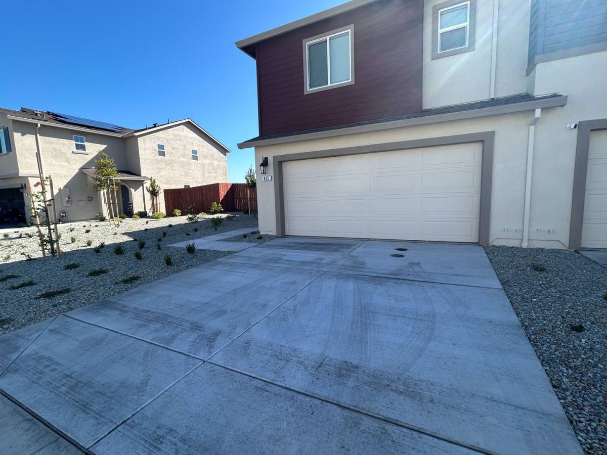 Apartment for rent at 805 Congaree Lane, Redding, CA 96001