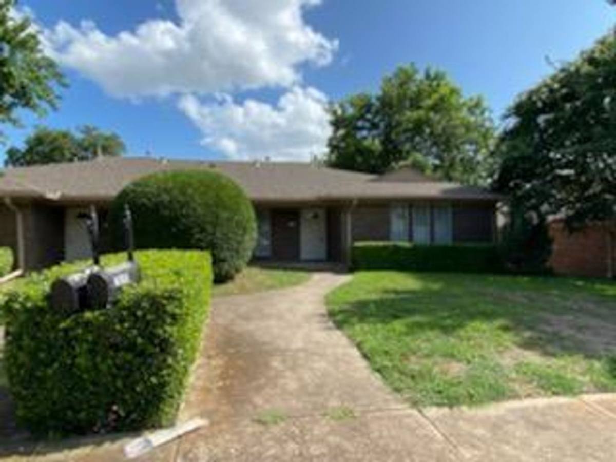 House for rent at 7640 Dentcrest Dr, Dallas, TX 75254