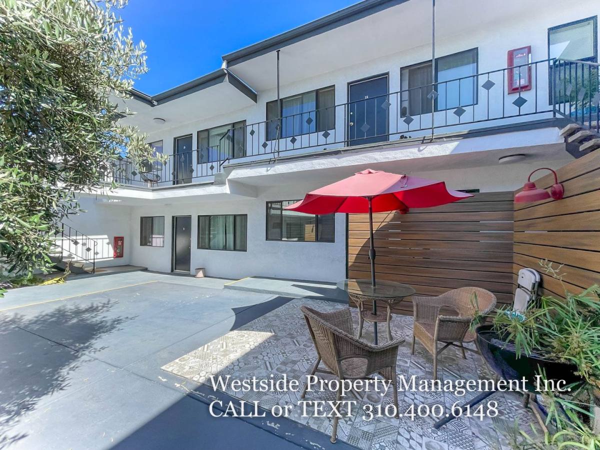 Apartment for rent at 6607 N Figueroa St #10, Los Angeles, CA 90042