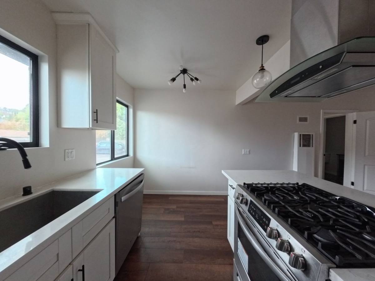 Apartment for rent at 6607 N Figueroa St #10, Los Angeles, CA 90042