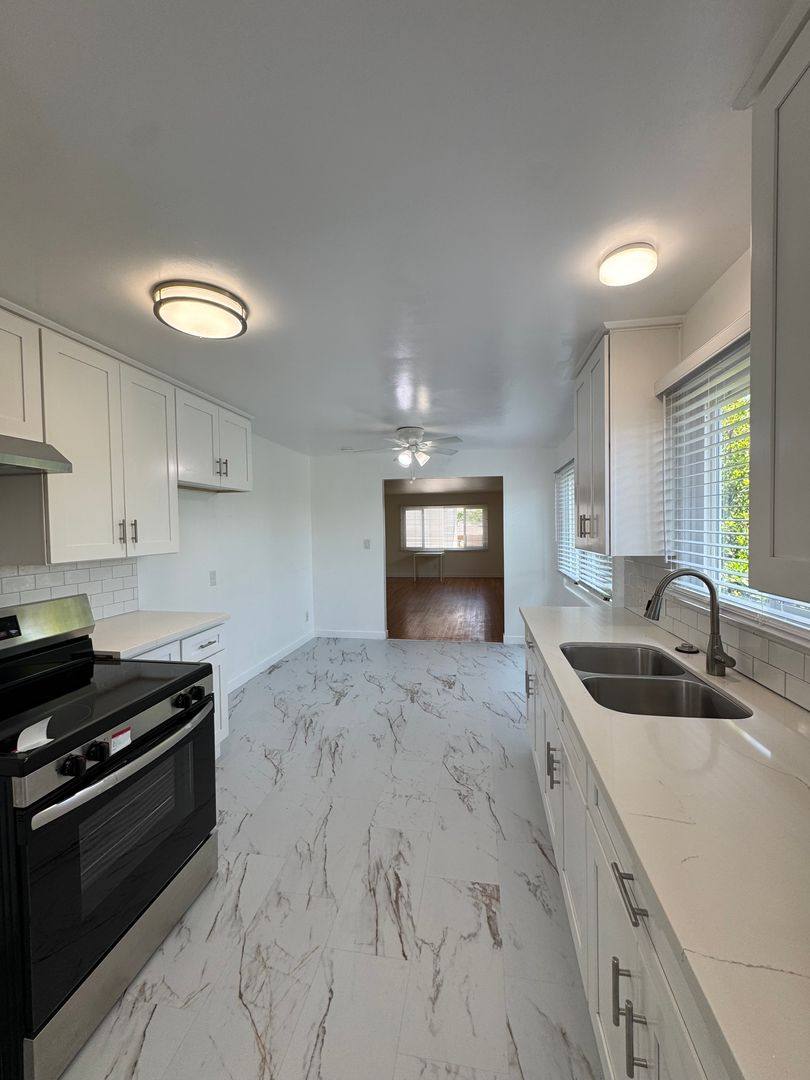 Apartment for rent at 1812 N Allen Ave, Pasadena, CA 91104