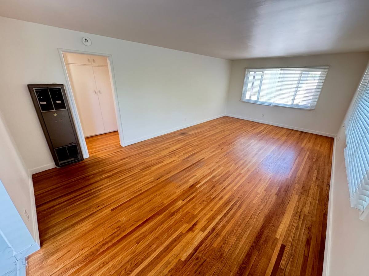 Apartment for rent at 1812 N Allen Ave, Pasadena, CA 91104
