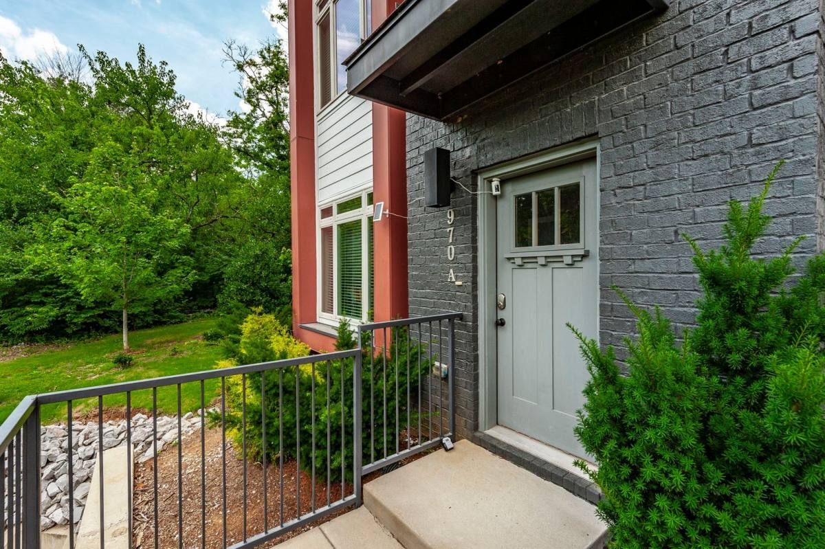House for rent at 970 Youngs Lane, Nashville, TN 37207