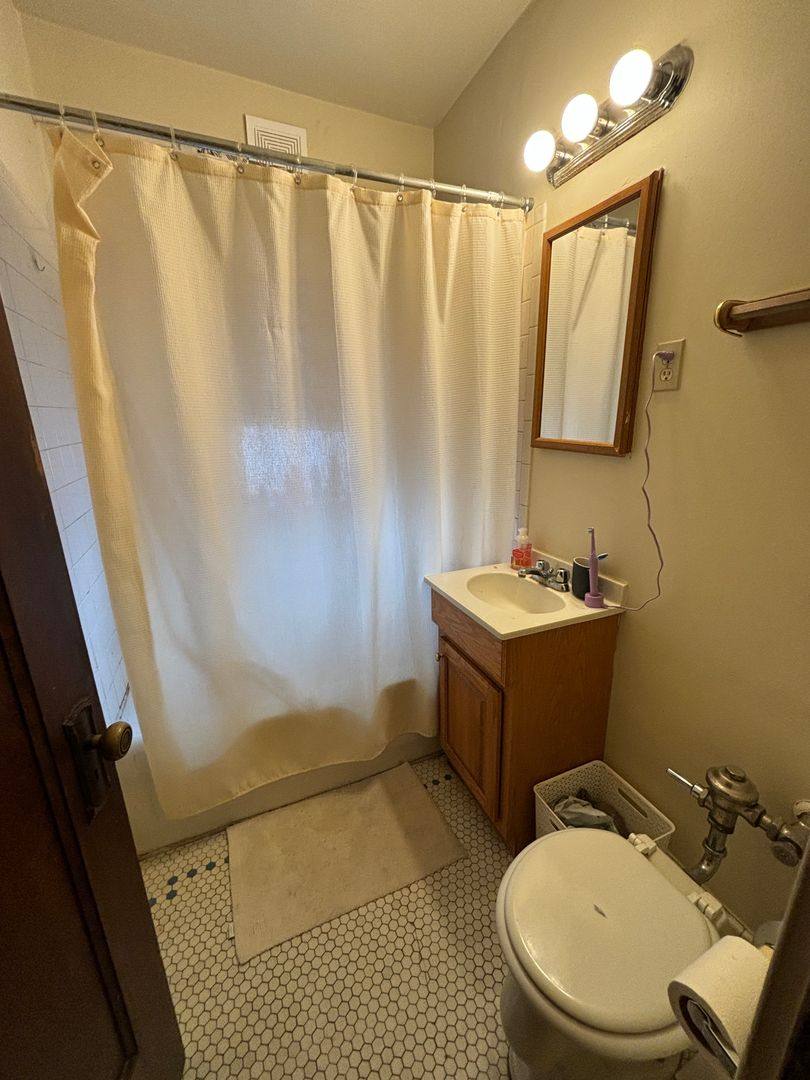 Apartment for rent at 2968 N Oakland Ave, Milwaukee, WI 53211
