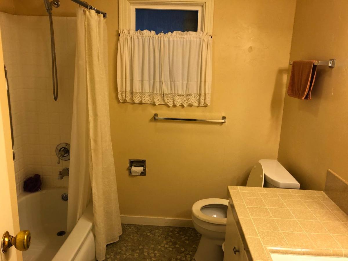 House for rent at 14645 Meadow Dr, Grass Valley, CA 95945