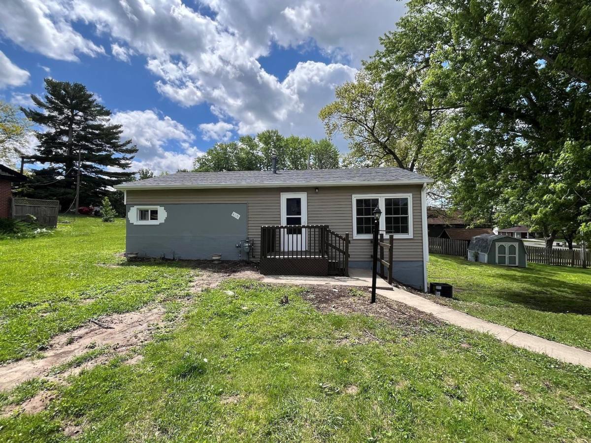 House for rent at 410 Lakeview, Danville, IL 61832