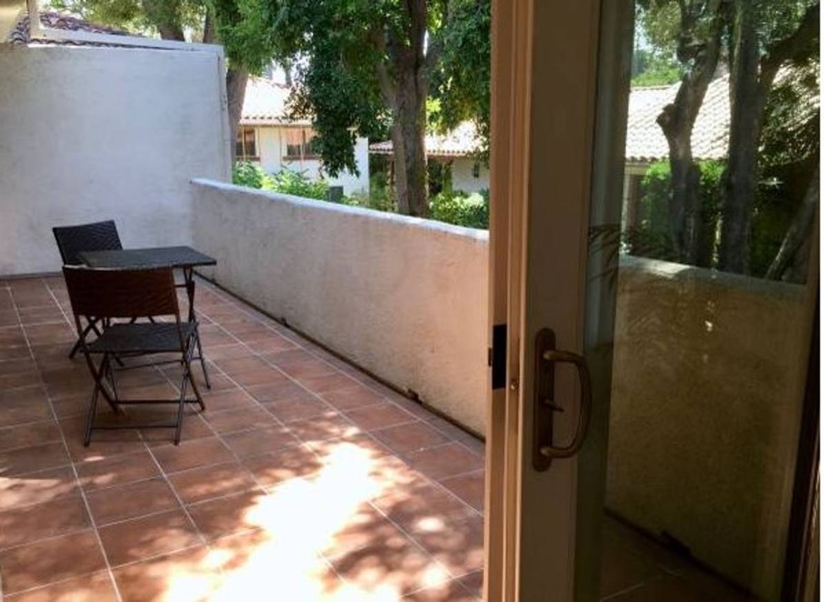 Apartment for rent at 285 W California Ave, Pasadena, CA 91105