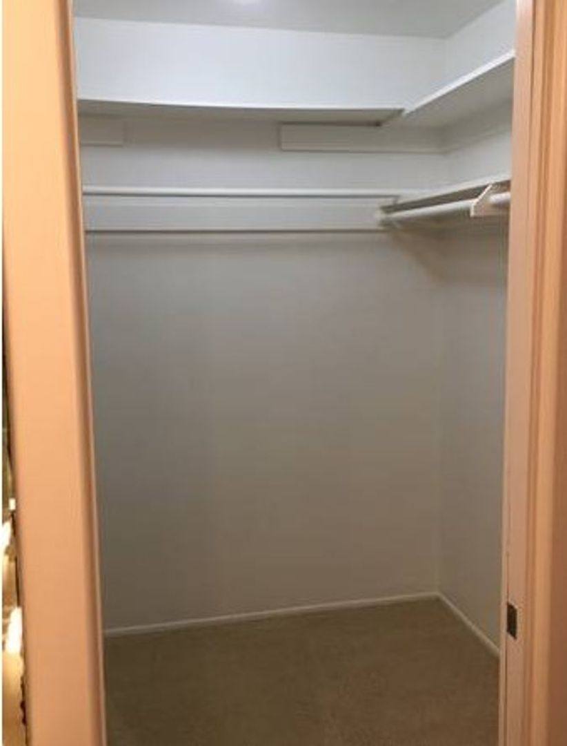 Apartment for rent at 285 W California Ave, Pasadena, CA 91105