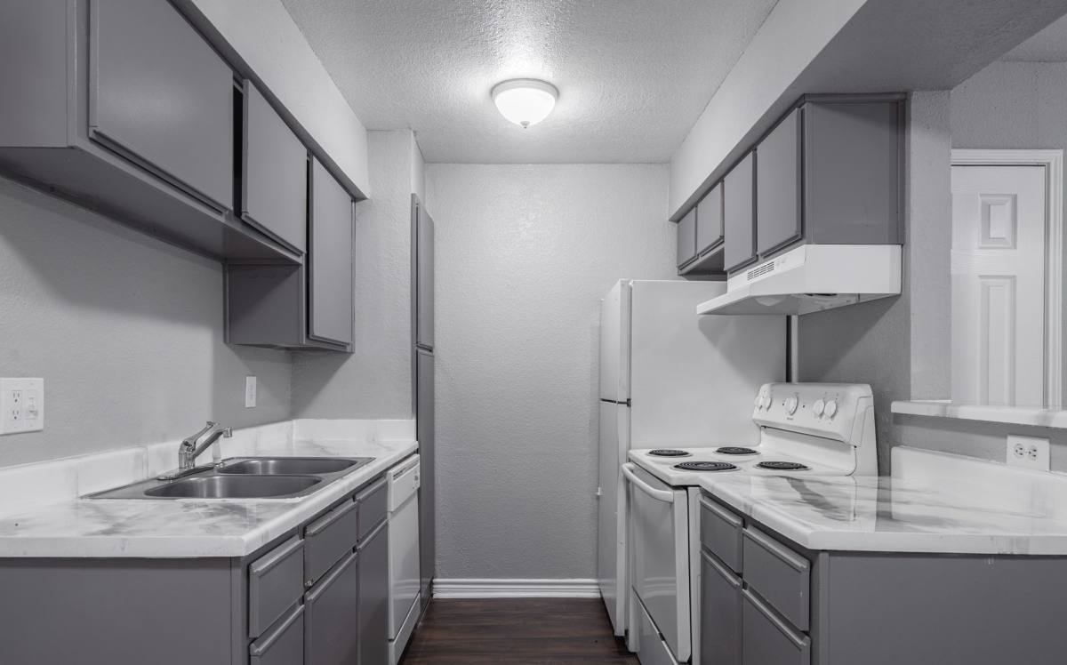 Apartment for rent at 5001 Ave F, Bay City, TX 77414