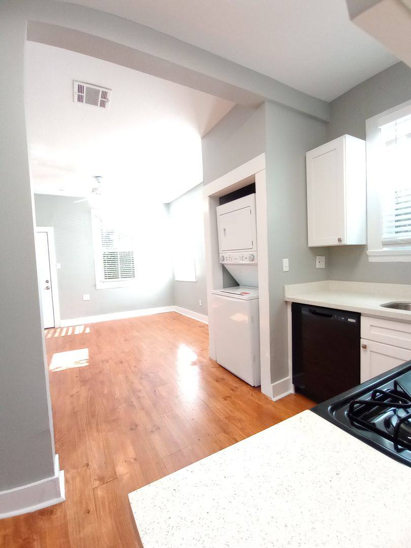 Apartment for rent at 127-29 David 4130-32 Iberville St, New Orleans, LA 70119