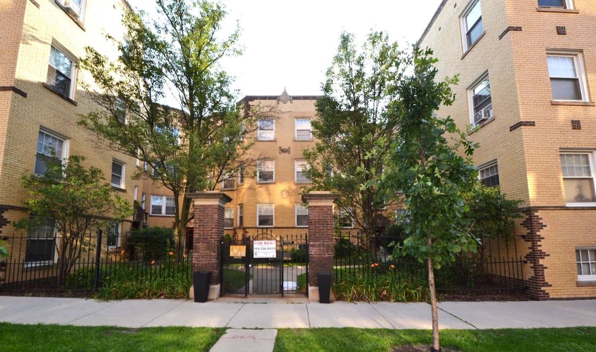 Apartment for rent at 4402 N Rockwell St, Chicago, IL 60618