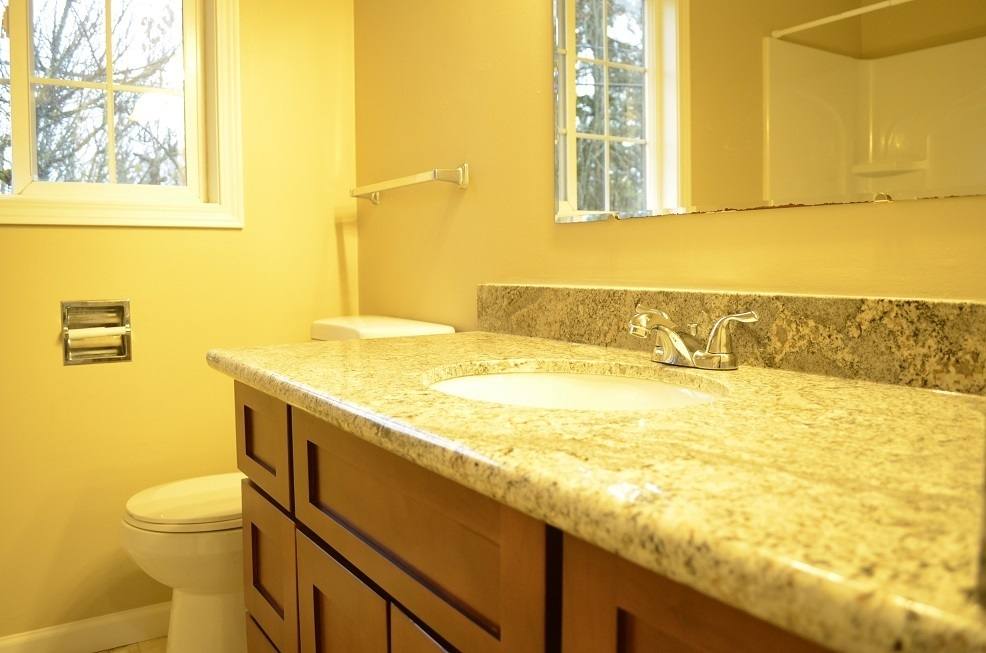 House for rent at 16426 SE 9th St, Bellevue, WA 98008