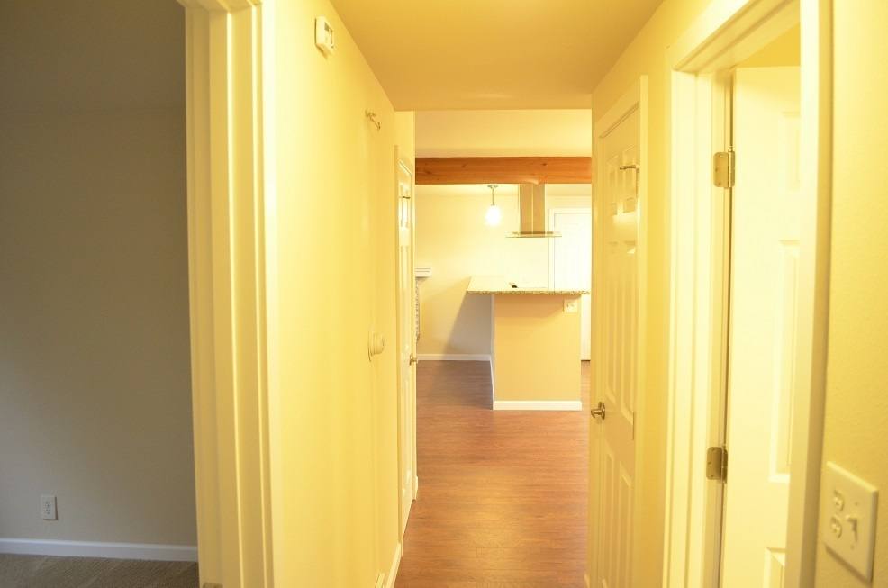 House for rent at 16426 SE 9th St, Bellevue, WA 98008