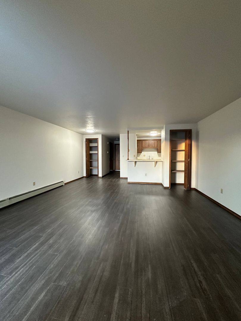 Apartment for rent at 1782 Eldorado Dr, Green Bay, WI 54302