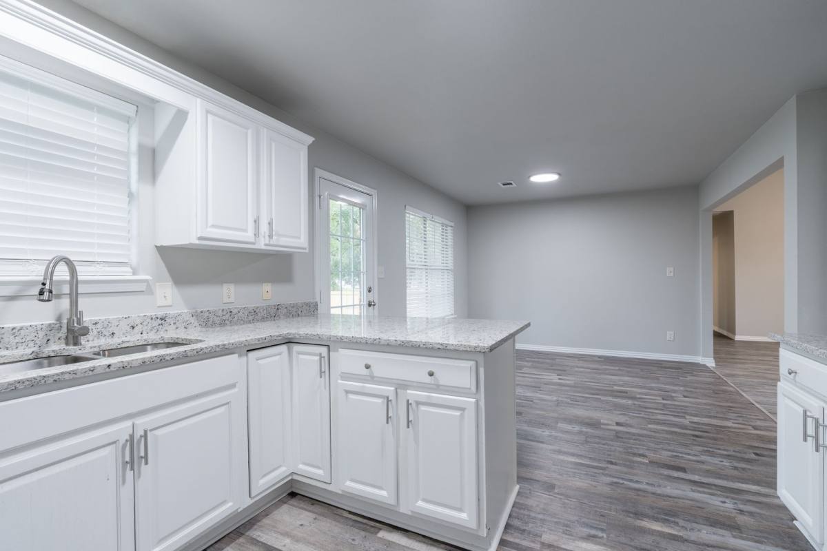 House for rent at 1014 L St, Barling, AR 72923