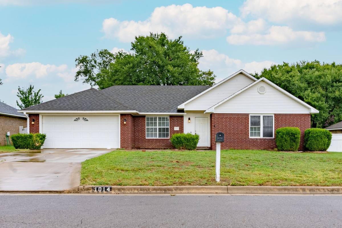 House for rent at 1014 L St, Barling, AR 72923