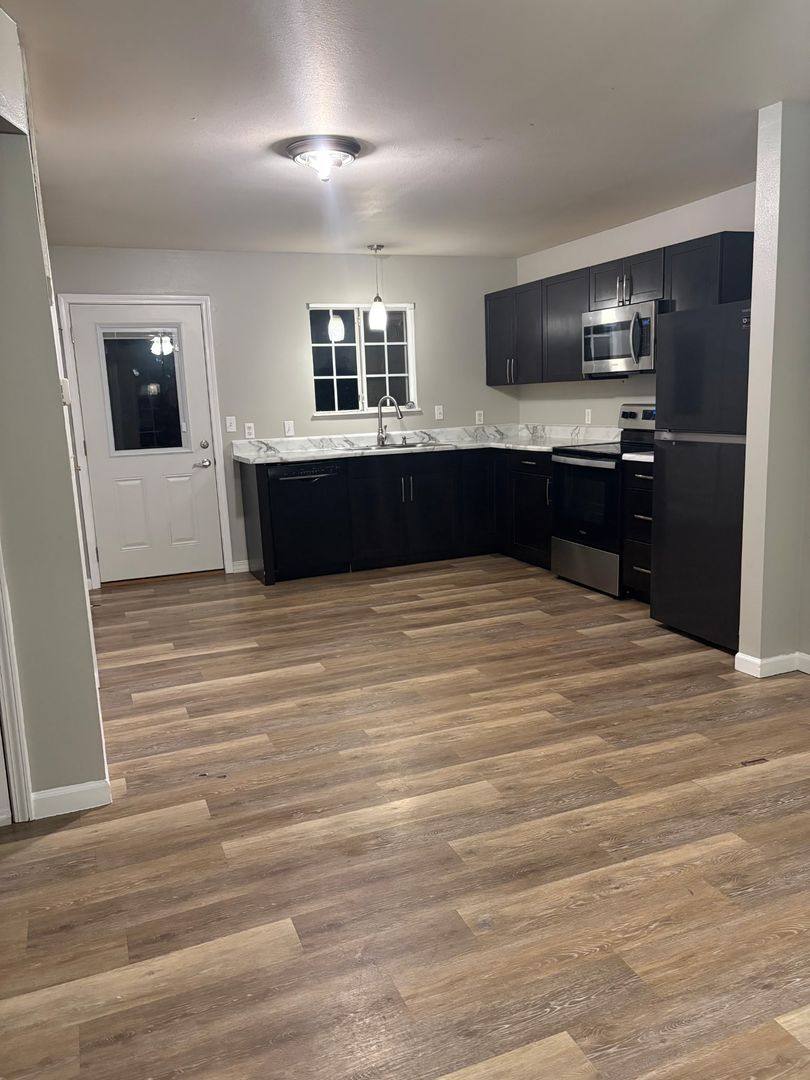 Apartment for rent at 188 Estate Lane, Reeds Spring, MO 65737