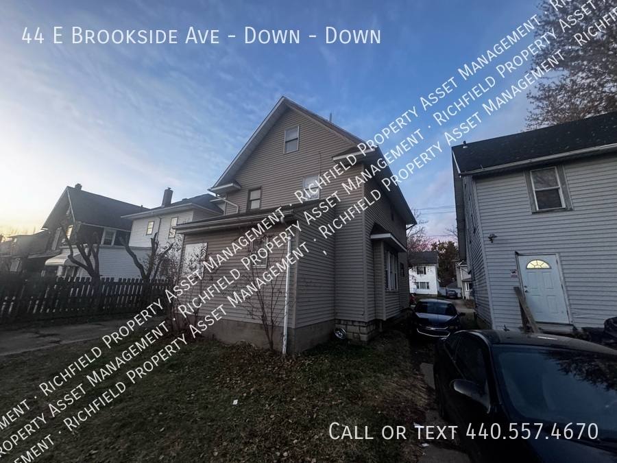 Apartment for rent at 44 E Brookside Ave #DOWN, Akron, OH 44301