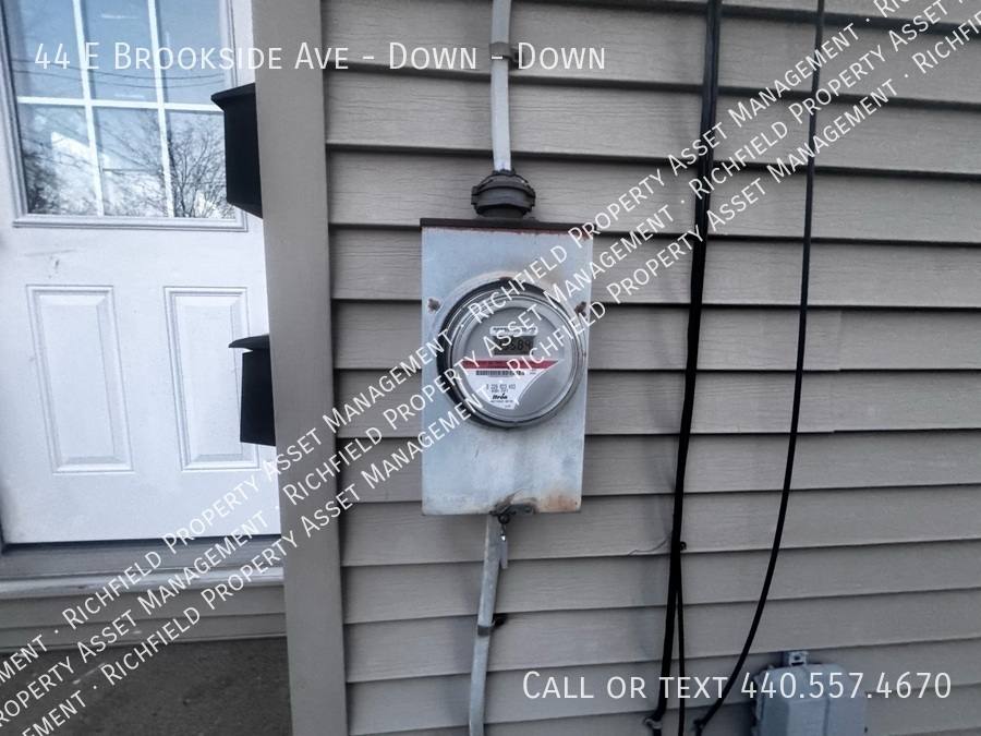Apartment for rent at 44 E Brookside Ave #DOWN, Akron, OH 44301