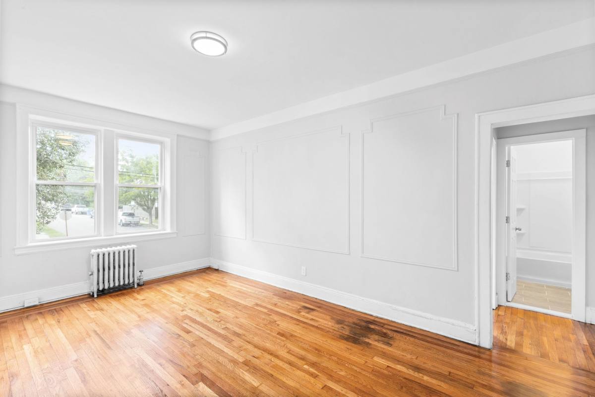 Apartment for rent at 33 Franklin Place, Rutherford, NJ 07070