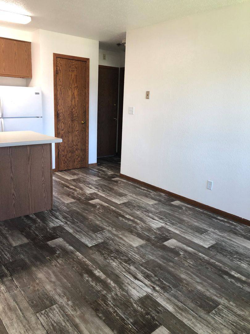 Apartment for rent at 105 Sunnyslope Rd, Morris, MN 56267