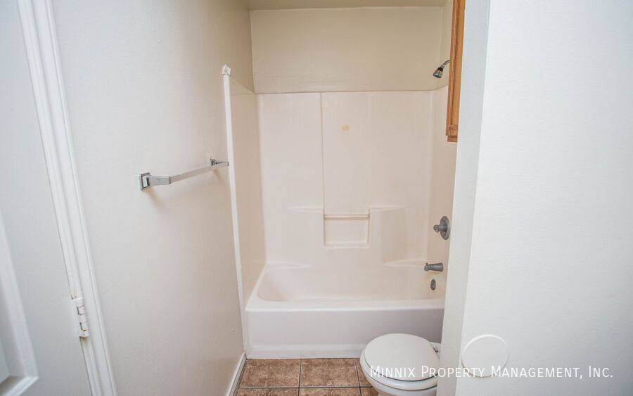 Apartment for rent at 514 N Clinton Ave #B, Lubbock, TX 79416