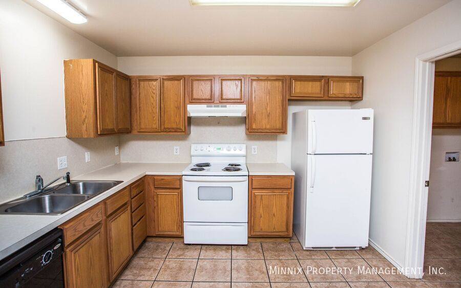 Apartment for rent at 514 N Clinton Ave #B, Lubbock, TX 79416
