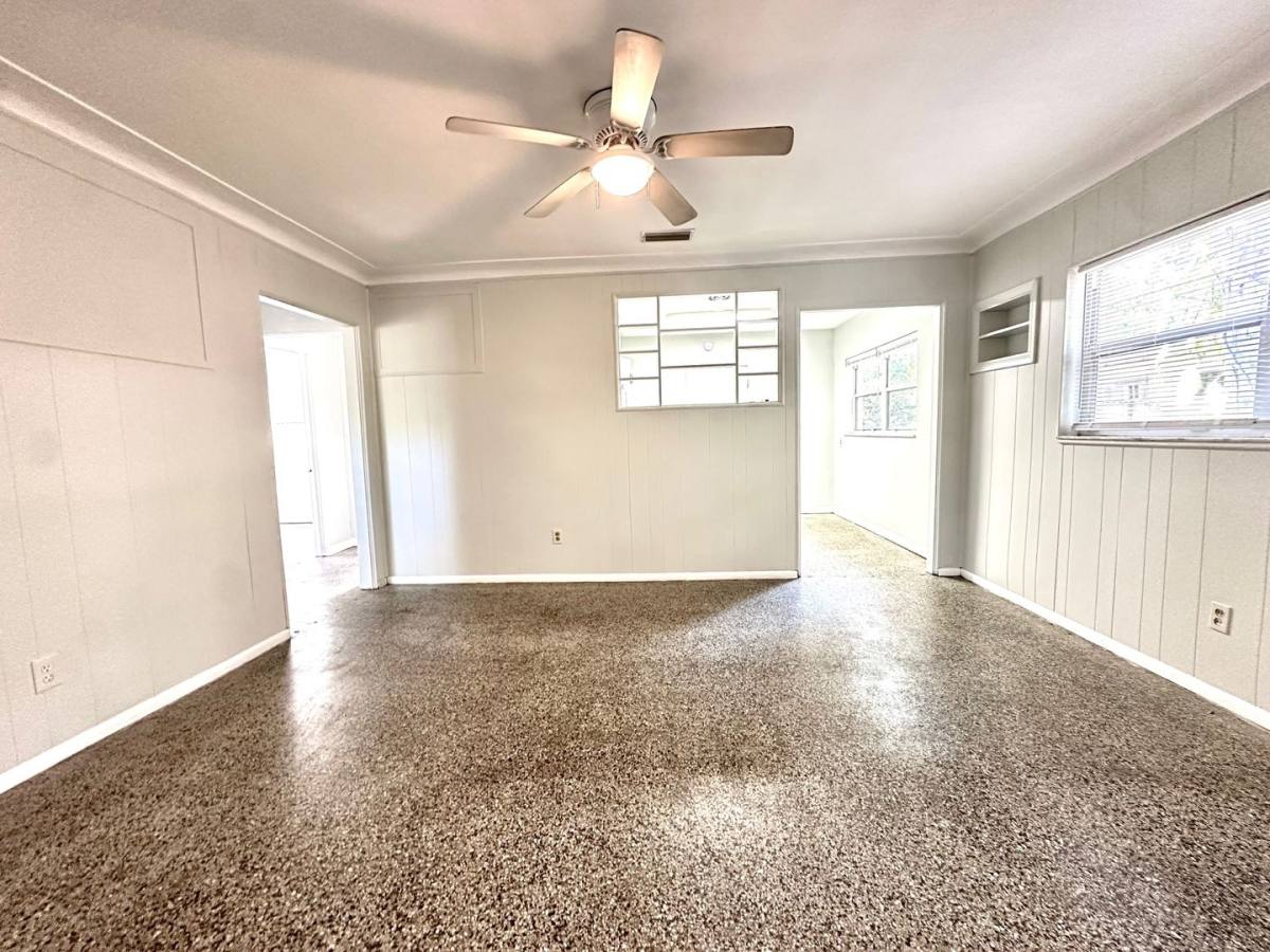 House for rent at 2506 54th St S, Saint Petersburg, FL 33707