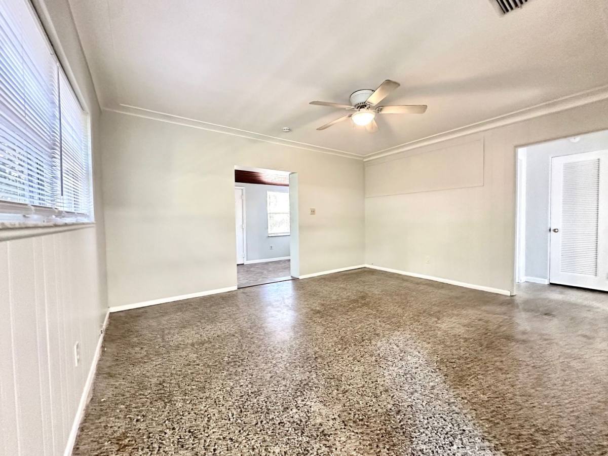 House for rent at 2506 54th St S, Saint Petersburg, FL 33707