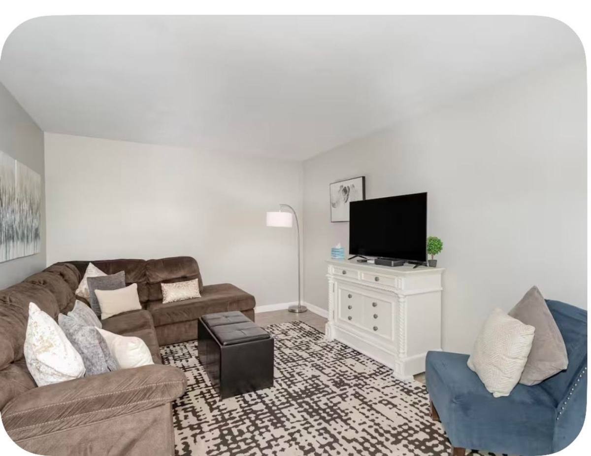 House for rent at 556 Allison Dr, Hummelstown, PA 17036
