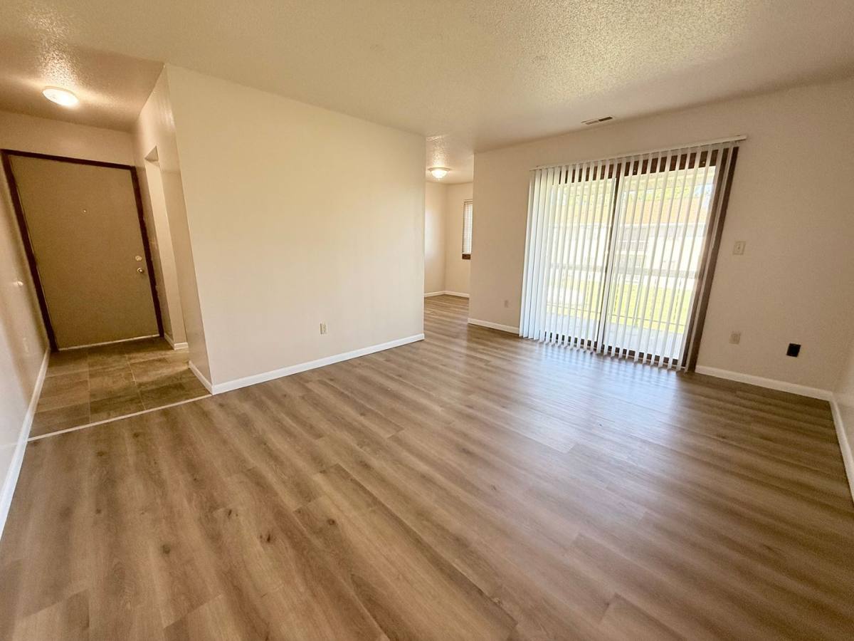 Apartment for rent at 110 Thompson Dr, Lincoln, IL 62656