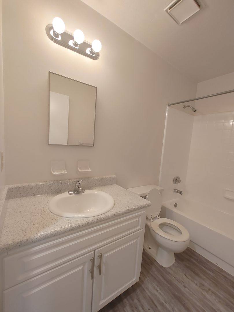 Apartment for rent at 4025 SW 21st Lane, Gainesville, FL 32607