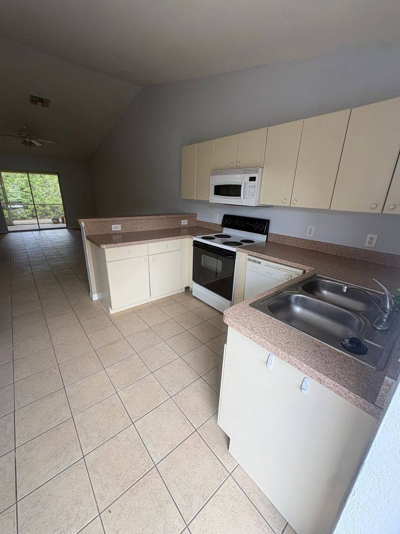 Apartment for rent at 1000 1002 W, Lehigh Acres, FL 33972